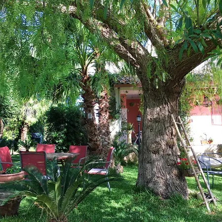 Spacious In Pozzallo, 110m² With Pool And Sea View Appartement Pozzallo