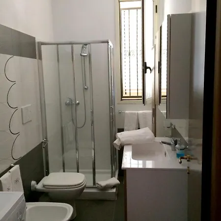 Spacious In Pozzallo, 110m² With Pool And Sea View * Pozzallo