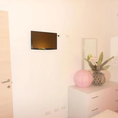 Appartement Spacious In Pozzallo, 110m² With Pool And Sea View Pozzallo