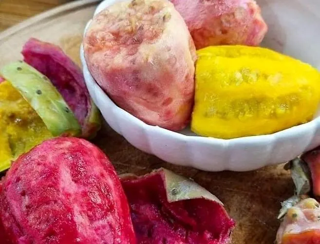 Spacious In Pozzallo, 110m² With Pool And Sea View Apartment *